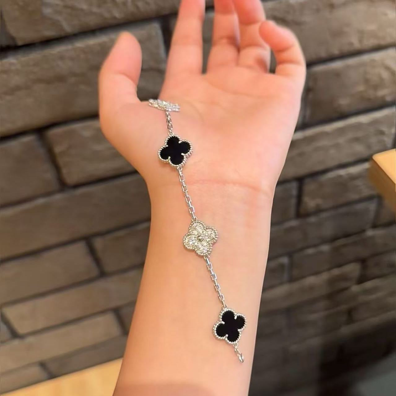 Fashion jewelry bracelet good luck and health