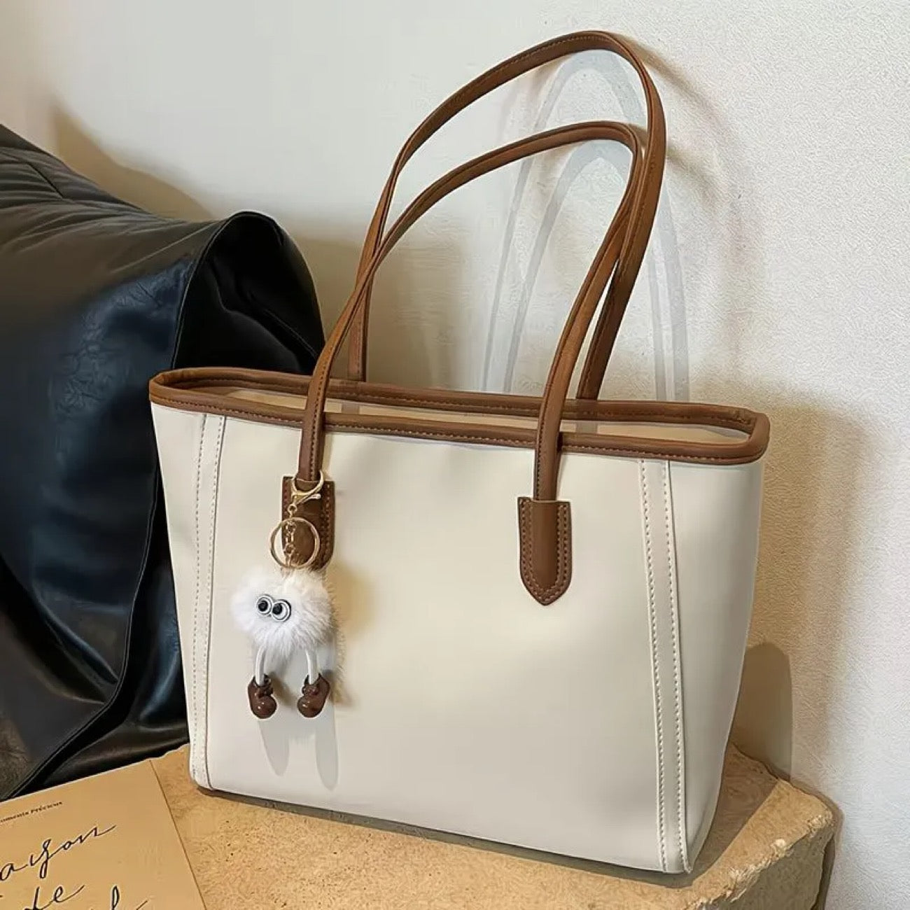 Fashionable leather women's bag